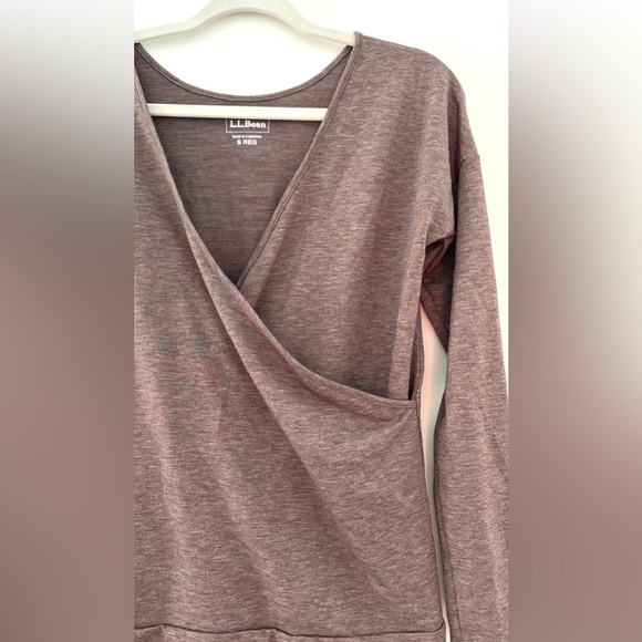 LL Bean Woman's Size Small Long Sleeve Top Beige Normcore Classic Loungewear - Picture 4 of 8